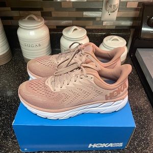 Hoka Clifton 7